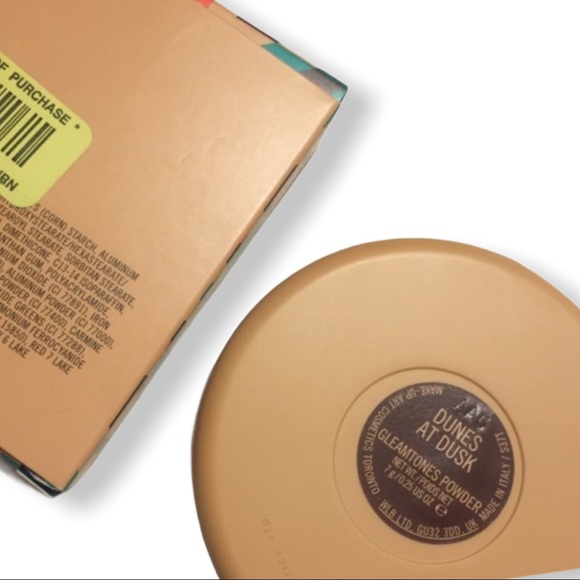 MAC Gleamtones Tribe Powder dunes at dusk - Picture 2 of 5